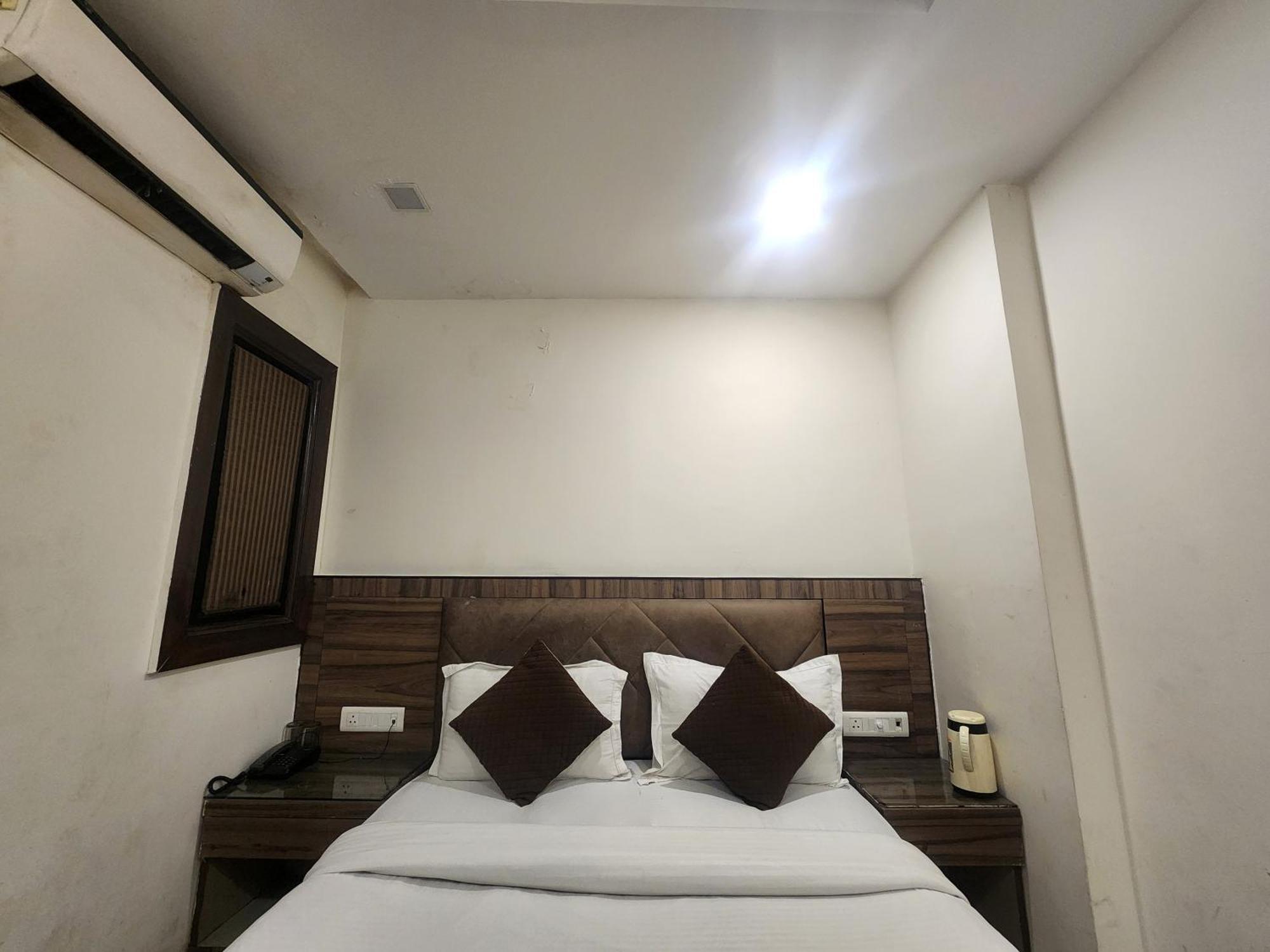 OYO 23603 Hotel Merry Gold New Delhi Eksteriør billede